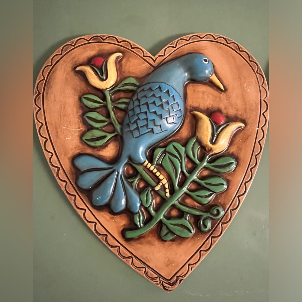 Heart-Shaped Bird Wall Decor - Blue Bird with Flowers, Vintage 1967 set of 2 - Picture 2 of 12